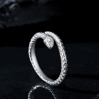 KarmaRipples verstellbarer, schlangenförmiger Wickelring aus 999er Sterlingsilber mit offenem Segensring „Jahr der Schlange“