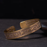 KarmaRipples Sechs Wahre Worte „Om Mani Padme Hum“ Herz-Sutra Bronze Messing Glück Weisheit Armband Armreif