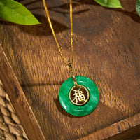 KarmaRipples Halskette mit Anhänger „Fu Character Peace Buckle Balancing Fortune“ aus Cyan-Jade