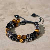 KarmaRipples authentisches Tigerauge, schwarzer Magnetit, schwarzer Onyx, zweireihige Perlenarbeit, Schutzarmband