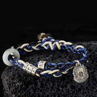 Handgefertigtes Schutzarmband „Om Mani Padme Hum Swastika“ von KarmaRipple aus 925er Sterlingsilber