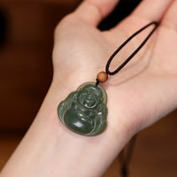 KarmaRipples Halskette mit Anhänger „Lachender Buddha“ aus Hetian-Jade, ausgleichend und beruhigend