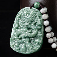 KarmaRipples Halskette mit Jade-Anhänger und Perlenkette mit chinesischem Sternzeichen Drache