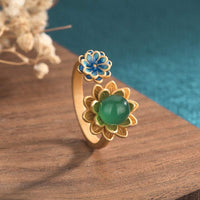 Verstellbarer Jade-Ring mit Lotusmuster von KarmaRipple