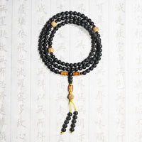 KarmaRipples tibetisches Mala-Armband aus Zypresse und Bodhi-Samen mit rotem Achat