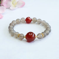 KarmaRipples authentisches Balance-Armband aus grauem Chalcedon und rotem Achat