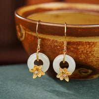 KarmaRipples Ohrringe „Peace Buckle Orchid Prosperity“ aus 925er Sterlingsilber mit Hetian-Jade