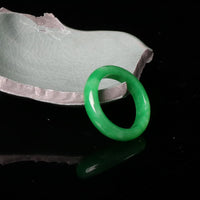 Glücksring aus Jade mit Fülle von KarmaRipple
