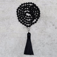 KarmaRipples 108 Mala-Anhänger aus schwarzem Onyx mit Perlenstickerei, für Yoga, Meditation, Gebet und Perlenstickerei
