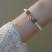 KarmaRipples authentisches Perlenarmband aus Hetian-Jade mit Glücks- und Weisheitsperlen