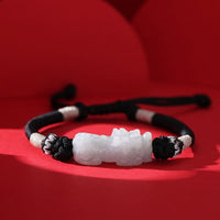 Handgefertigtes authentisches Jade-PiXiu-Armband aus gewebten Schnüren von KarmaRipple